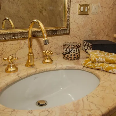 Le Suites Di Jò - Central Station Bed & Breakfast *