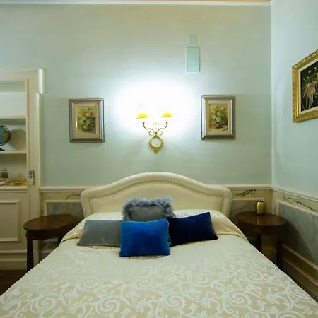 Le Suites Di Jò - Central Station Bed & Breakfast Bari