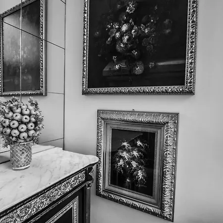 Le Suites Di Jò - Central Station Bed & Breakfast Bari